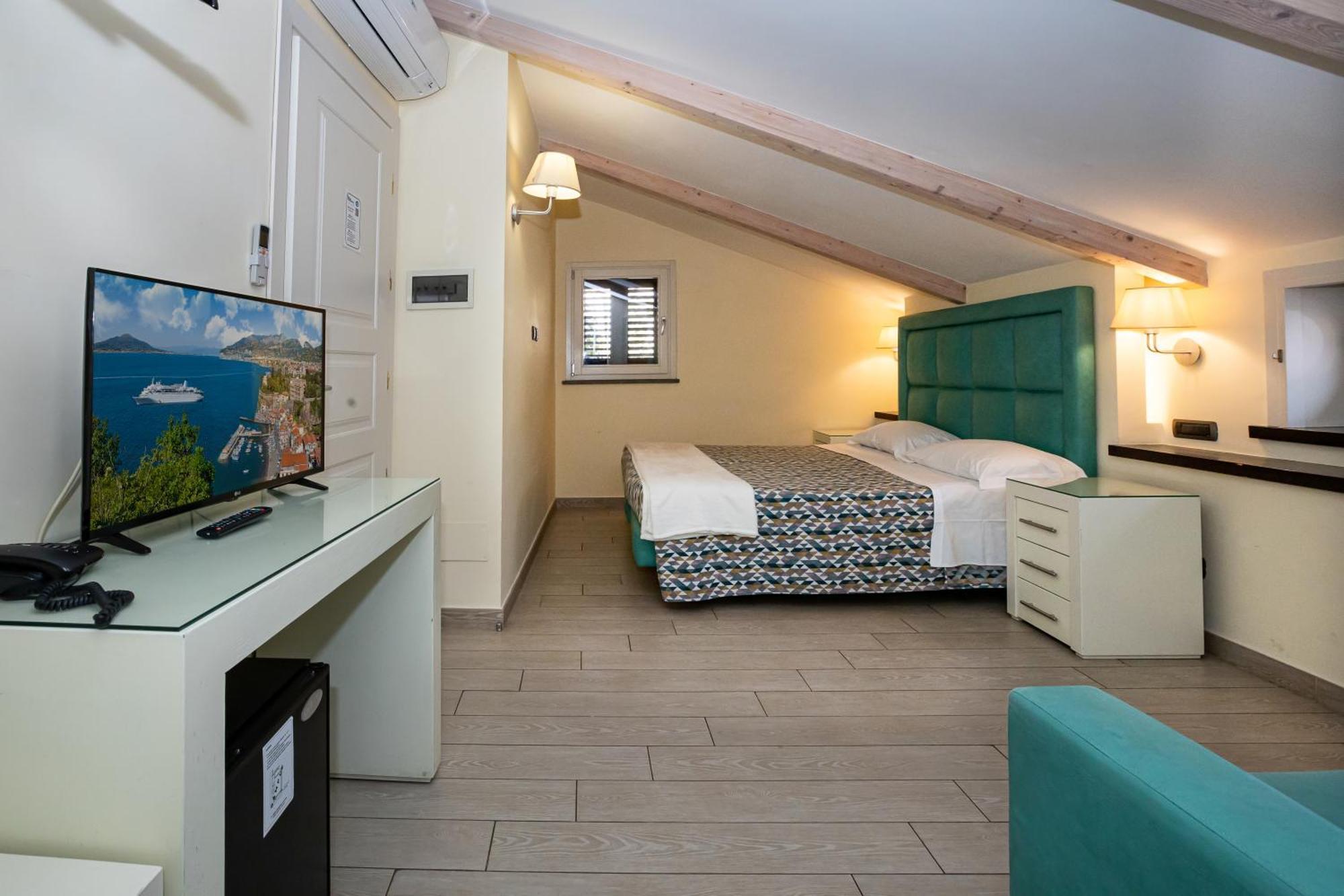 Affittacamere Blurooms 2*